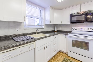 2561 Boundbrook Blvd 204-5