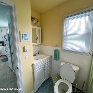52 Fremont Bathroom