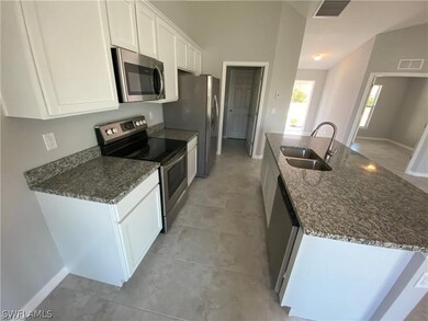 2812 NE 2nd Place, Cape Coral, FL 33909 - photo 6