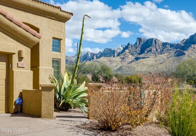 Gorgeous Front Courtyard