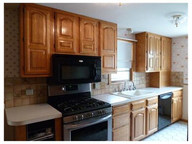 213 North St, Warwick, RI 02886 - photo 3