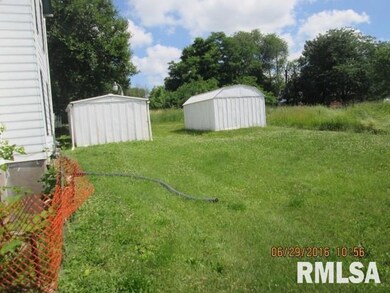 18 Riverview Place, Davenport, IA 52803 - photo 2