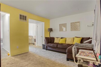 2823 Ithaca St, Allentown, PA 18103 - photo 3