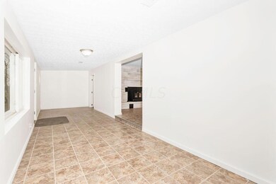 11464 Jacksontown Rd, Thornville, OH 43076 - photo 6