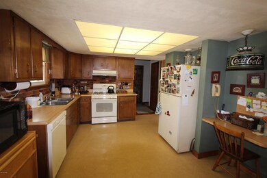 510 3rd St, Milford, PA 18337 - photo 7