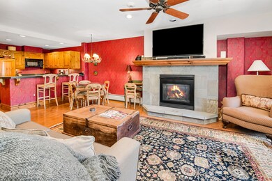 61-Avondale-Ln-206-MLS_09
