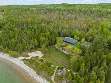 10272 Anglers Cove, Charlevoix, MI 49720 - photo 4