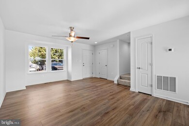 439 N Burhans Blvd, Hagerstown, MD 21740 - photo 4