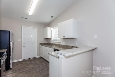 625 Tribune Dr, Charlotte, NC 28214 - photo 7