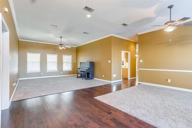 2314 E Emerald Bend Ct, Granbury, TX 76049 - photo 5