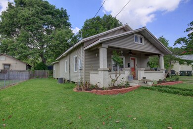 121 Rosier St, New Iberia, LA 70563 - photo 2