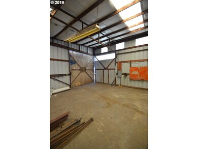 3236 G St, Hubbard, OR 97032 - photo 5