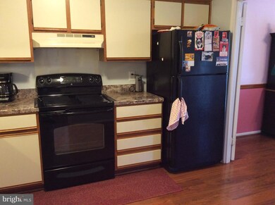 1028 Brinker Dr unit 301, Hagerstown, MD 21740 - photo 3