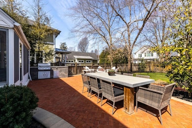 2022-03-29 1512 Guilford Rd 09
