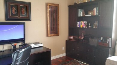 1st Bedroom/Office