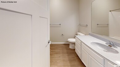 2592 Middle Rd unit 218, Bettendorf, IA 52722 - photo 7