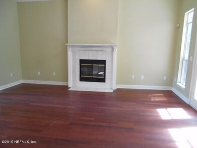 8426 Newton Rd, Jacksonville, FL 32216 - photo 4