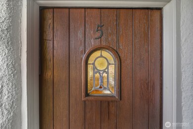 2205 Bigelow Ave N unit 5, Seattle, WA 98109 - photo 2