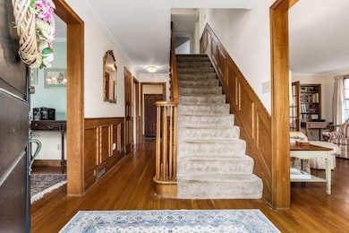 2731 East Broad Street, Bexley