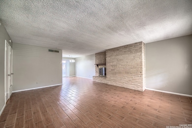 8715 Starcrest Dr unit 48, San Antonio, TX 78217 - photo 4