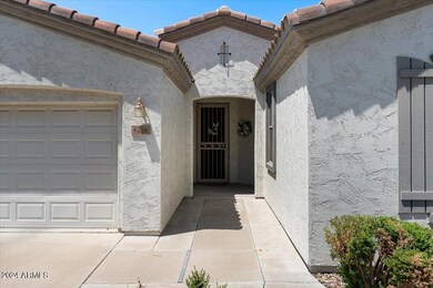 09-Front walkway