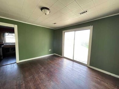 212 W Taylor St, Manchester, TN 37355 - photo 3