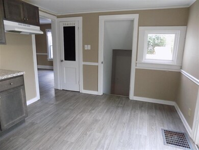 824 E Indiana Ave, Elkhart, IN 46516 - photo 6