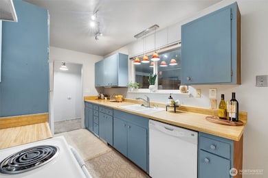 9315 Westview Dr SW, Lakewood, WA 98498 - photo 5