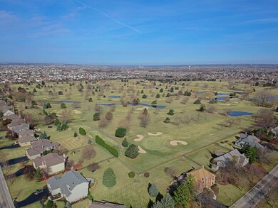 511 Fairway View Dr, Algonquin, IL 60102 - photo 4