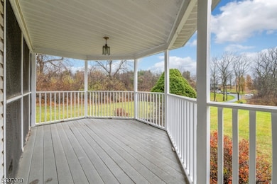 8 Woodruff Way, Columbia, NJ 07832 - photo 2