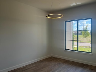 Study or 5th Bedroom