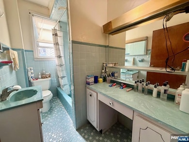 405 7th St, Harrison, NJ 07029 - photo 6