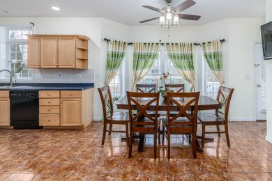 54 Briarcliff Way, Manchester, NH 03109 - photo 3