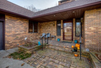 Porch with railings