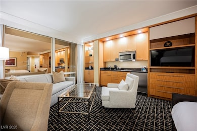 2000 N Fashion Show Dr unit 1623, Las Vegas, NV 89109 - photo 5