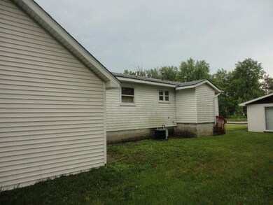 196 W Central Ave, Wheatfield, IN 46392 - photo 5
