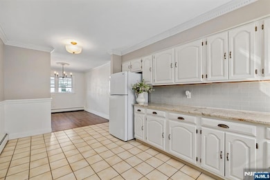 22 Acorn Rd, Secaucus, NJ 07094 - photo 6