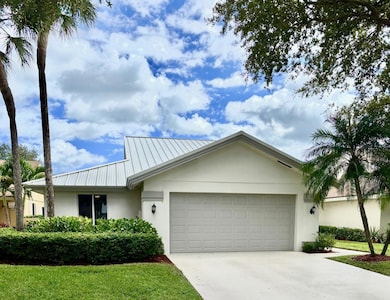 181 Cape Pointe Cir, Jupiter, FL 33477 - photo 2