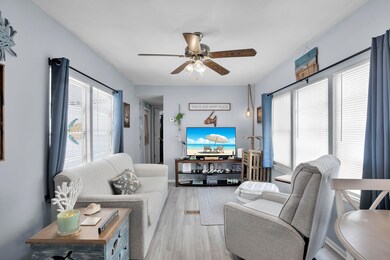 6099 Overseas Hwy unit 4W, Marathon, FL 33050 - photo 3