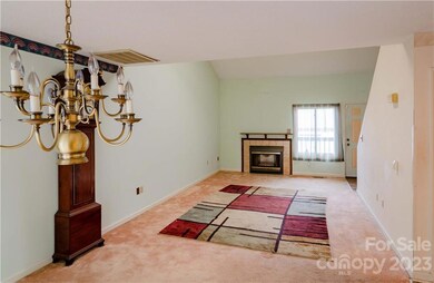 218 Cheyenne Ct unit U218, Asheville, NC 28803 - photo 3