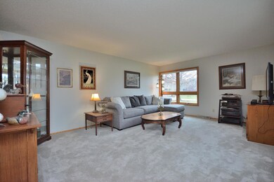 15735 W Brook Dr unit 4E, New Berlin, WI 53151 - photo 3