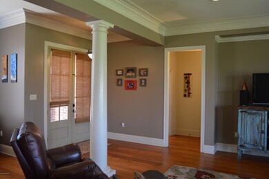 Foyer/Living