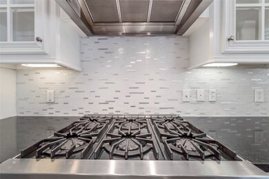 2002 Morse St, Houston, TX 77019 - photo 5