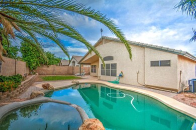 Pool & Spa