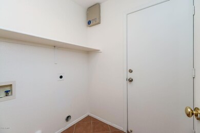 ddaa52a2-3426-434a-9609-6df4827bc342-w_1