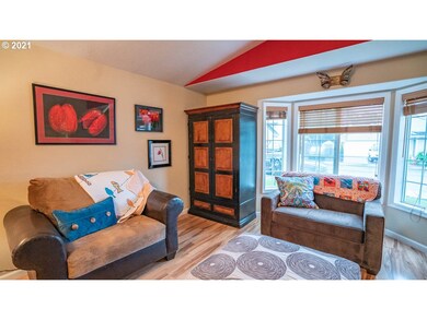 1108 7th St, Lafayette, OR 97127 - photo 6