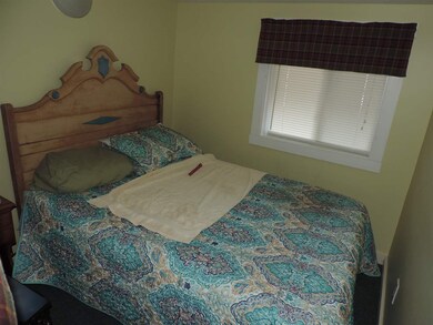 241 Indian Point St, Newport, VT 05855 - photo 5