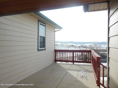 1041 Harris Dr, Craig, CO 81625 - photo 4