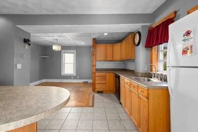 40 Maynard St, Malden, MA 02148 - photo 4