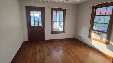 445 19th St, Dunbar, WV 25064 - photo 3